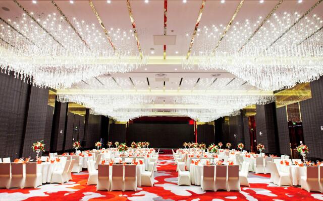 Crowne Plaza Shanghai Jinshan Hotel