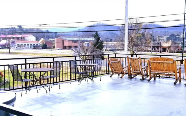 Pigeon Forge Parkway Inn