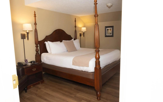 D. Hotel Suites & Spa