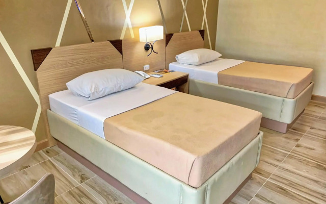 New Dawn Hotel Plus