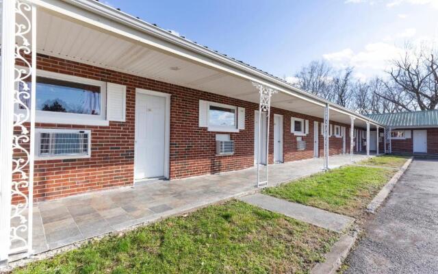 OYO Hotel Cave City KY