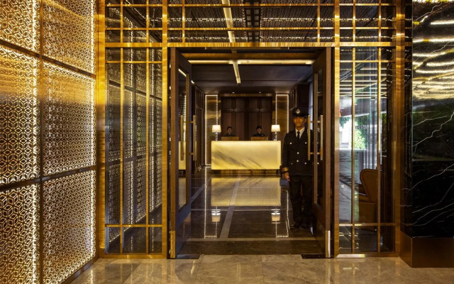 Metropolis Suites Bangkok, Tapestry Collection by Hilton