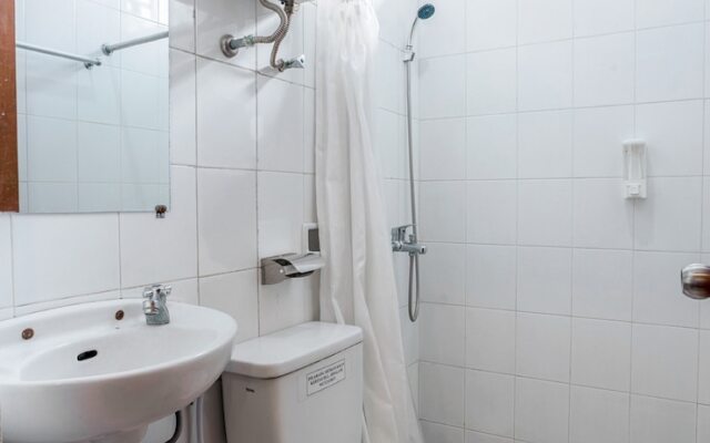 Hotel Winotosastro by OYO Rooms