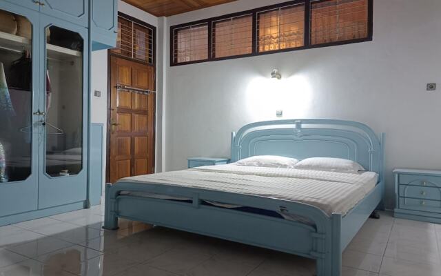 OYO 93706 Penginapan Syariah Hj. Kenan