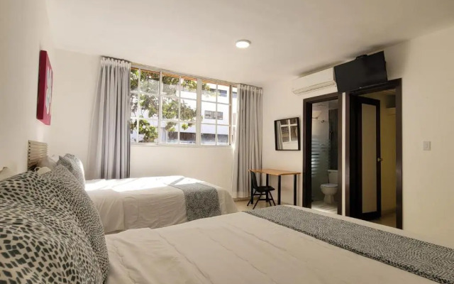 Aparta Hotel Drake