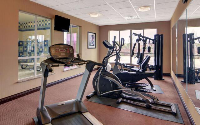Comfort Inn & Suites Near Lake Lewisville