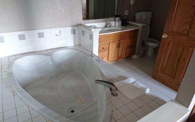 Burton Inn & Suites