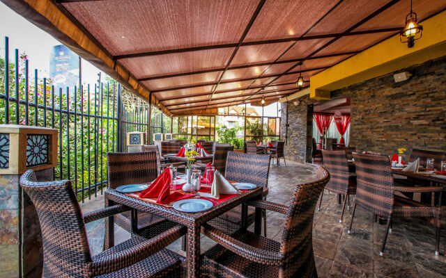 The Monarch Hotel