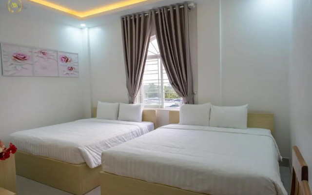 Nguyen Nhan Hotel