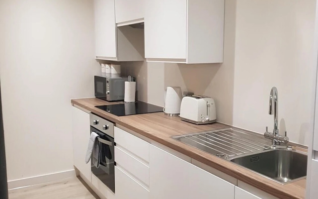 Luxury 1-bed Apartment Bradford Free Parking