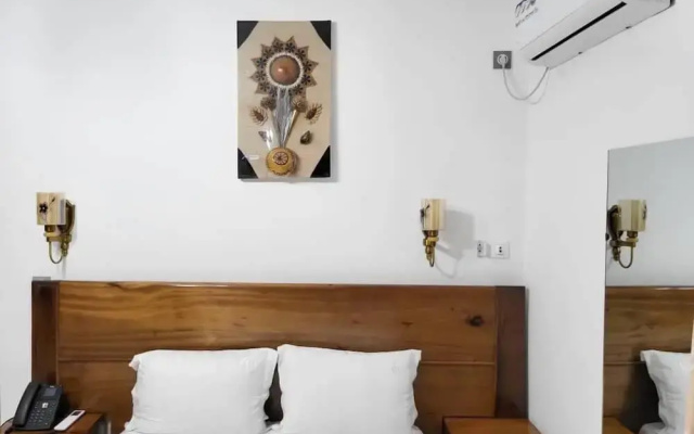 Justina Guest House Hotel