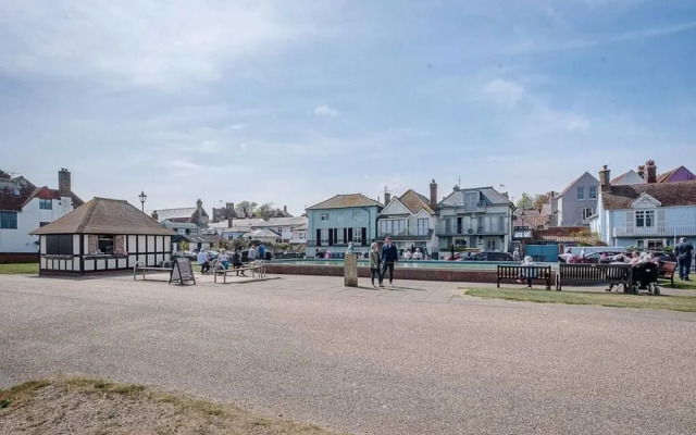 The Apartment at Clare House Aldeburgh Air Manage Suffolk
