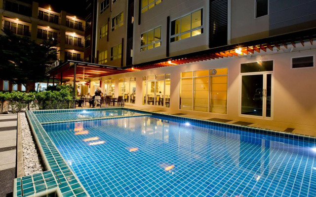 Sinsuvarn Airport Suite