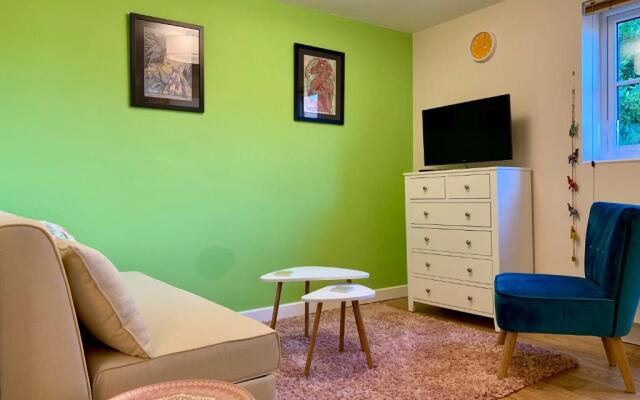 Pristine Apartment in The Centre of Glastonbury