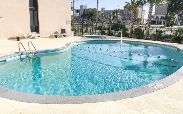 Updated Beach W/ Pool - Steps To Sand! 2 Bedroom Condo