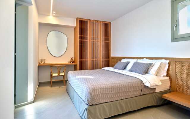 Monogram Travel Paros