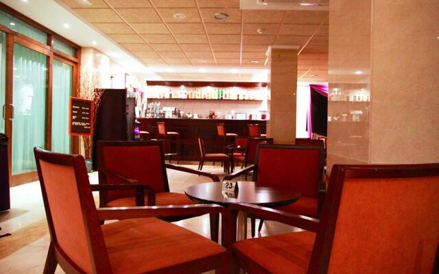 Paraiso Beach Hotel