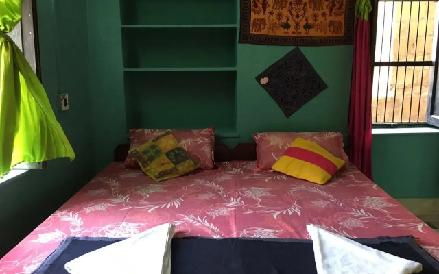 Guesthouse Dhora Rani