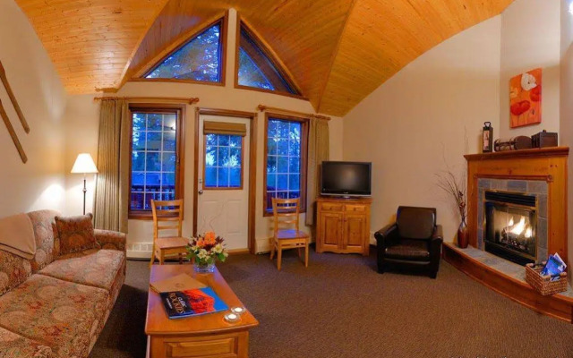 Paradise Lodge & Bungalows