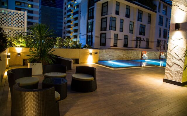 Patio Luxury Suites