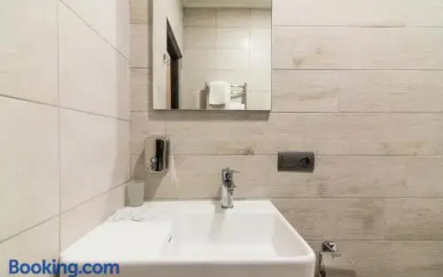 Arena Apart Hotel
