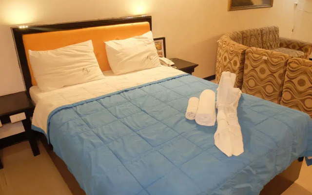 V.F. Four Season Hotel