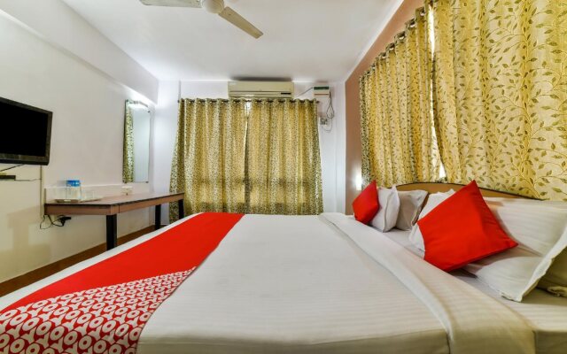 OYO 10765 Hotel Tanish