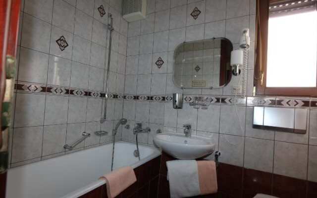 Krona Hotel - Domzale