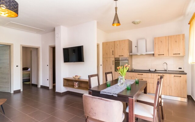 Noa Kaldanija in Kaldanija