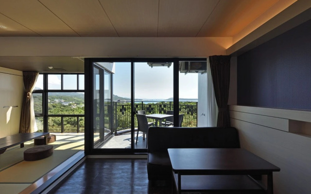 Karry CONDO CHURAUMI