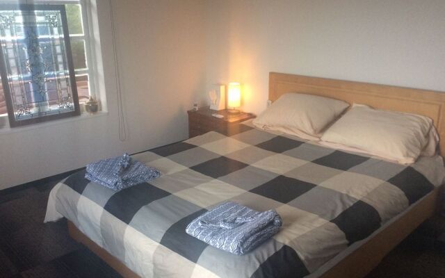 Jonni’s Place