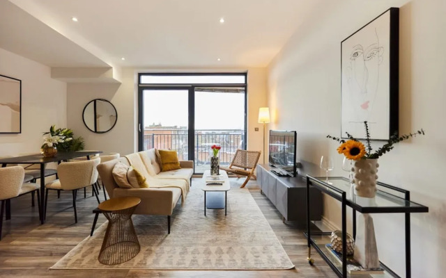 The Harlesden Escape - Spacious 3bdr Flat With Balcony