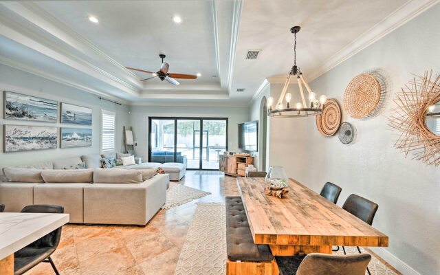 Coastal Naples Getaway ~ 2 Mi to Beaches!