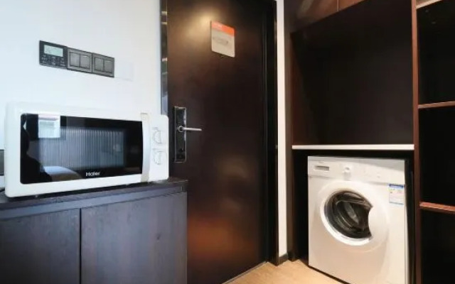 CJIA Apartment (Shanghai Xuhui Damuqiao Subway Station)