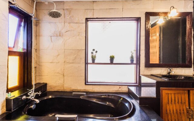 Chateau Dale Villas By PSR