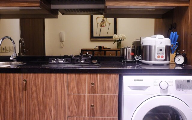 Studio Tropical Modern Living At Kemang Village