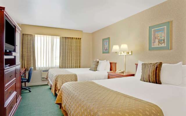 Ramada by Wyndham Draper