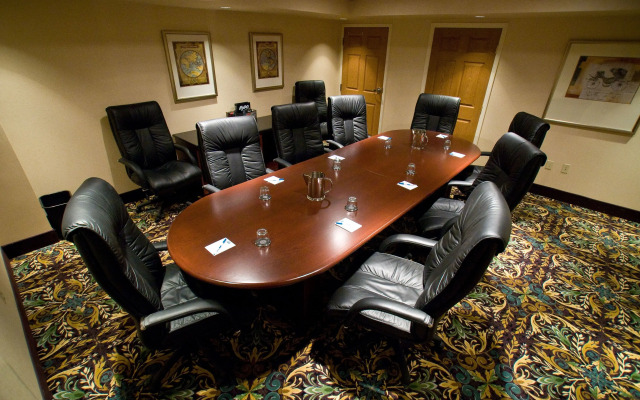 Hawthorn Suites by Wyndham Williamsville Buffalo Airport