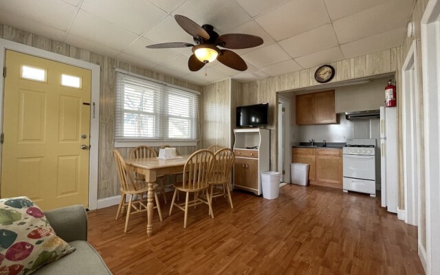 Buttercup Suites