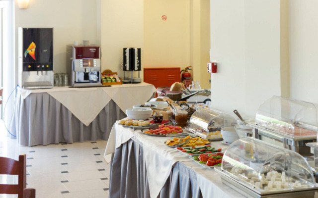 Sunny Bay Hotel