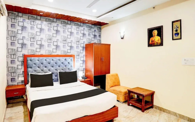 Cozy Stays Near Vishwanath Temple