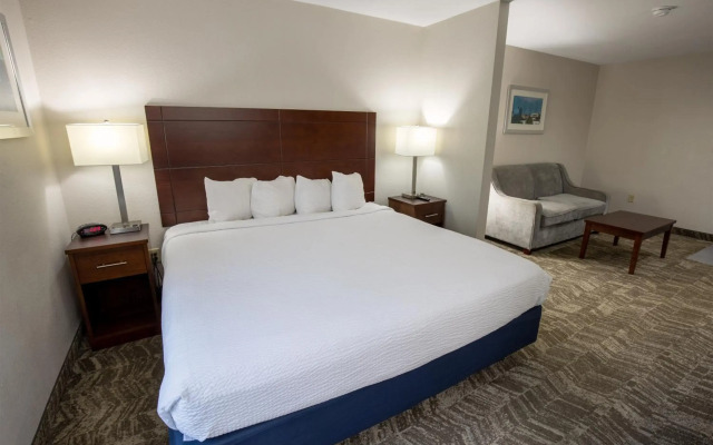 Best Western Plus Vermilion River Inn & Suites