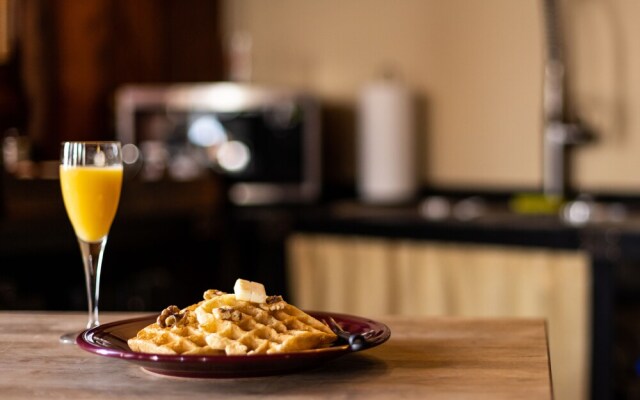 Traveler's Rest Hotel