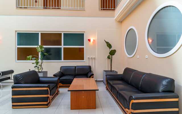 Atrium Hotel