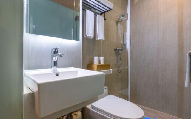 Rest Hotel (Wenzhou Liming Store)