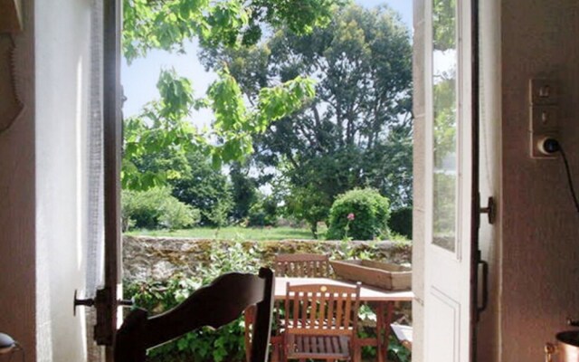 House With 2 Bedrooms in Lanester, With Wonderful Lake View and Enclos