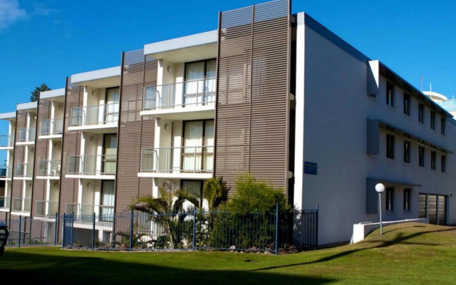 Merrima Court Holidays