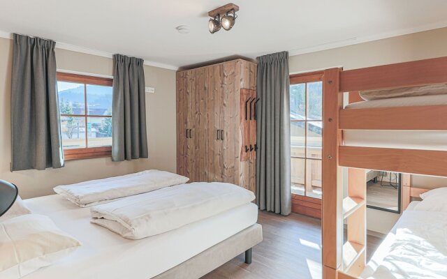 Luxurious Chalet Near Ski Lift in Hopfgarten