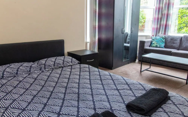 Thornbury Guest House Room 1