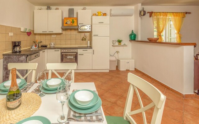 Beautiful Home in Nedescina With Wifi and 2 Bedrooms